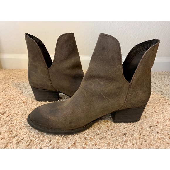 Musse & Cloud Cut Out Ankle Boots - Picture 2 of 5